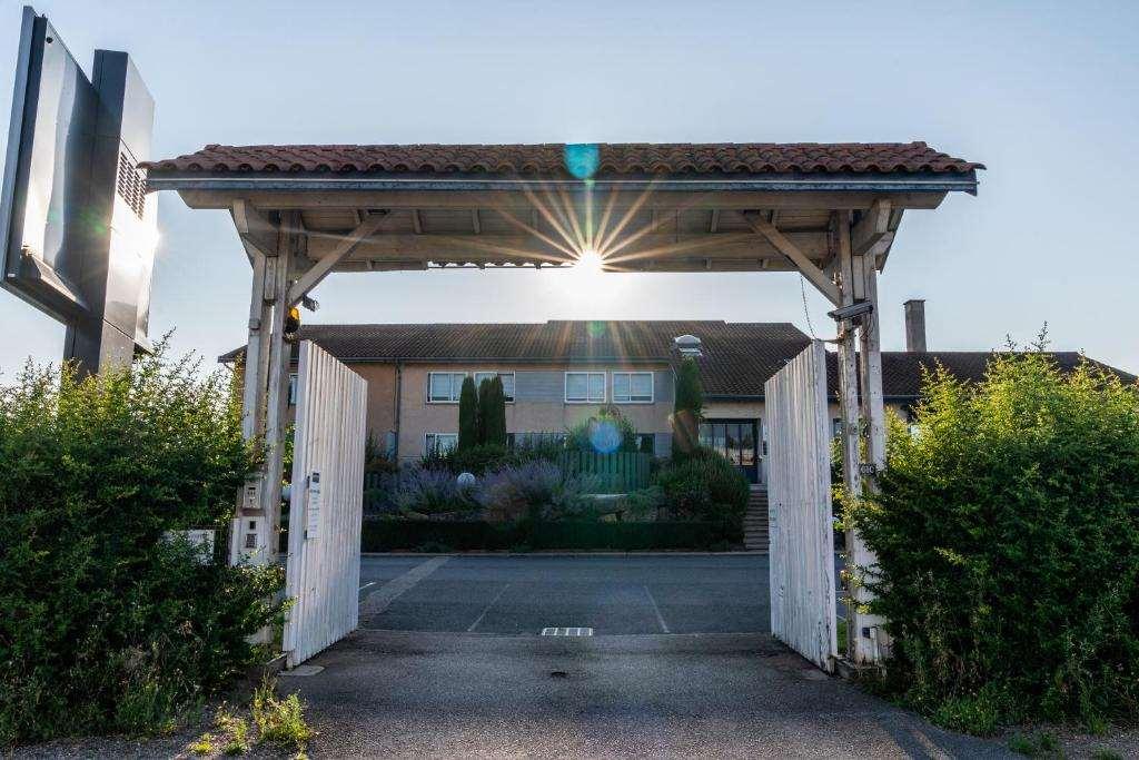 Hotel Newport Villefranche-sur-Saône Dış mekan fotoğraf