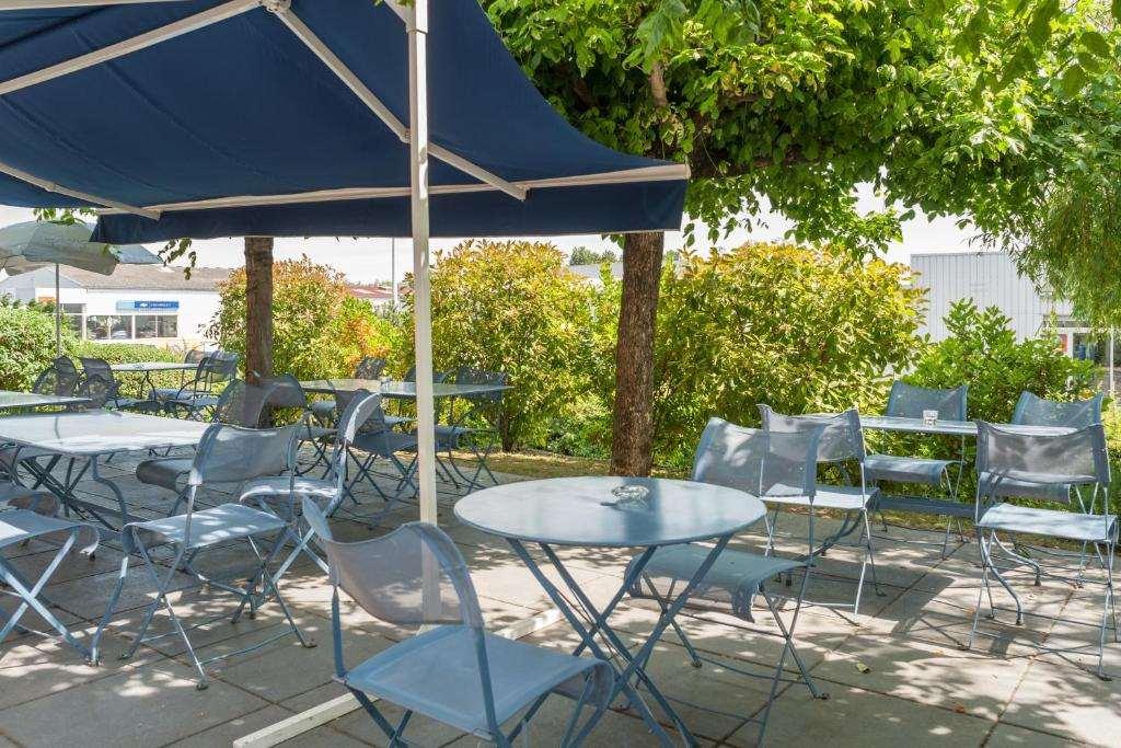 Hotel Newport Villefranche-sur-Saône Restoran fotoğraf